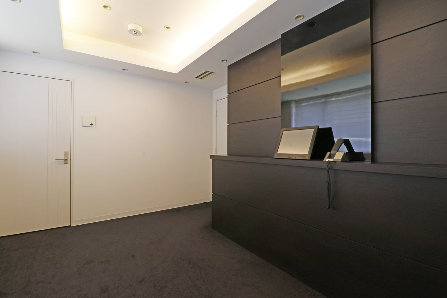 THE HUB 西新宿